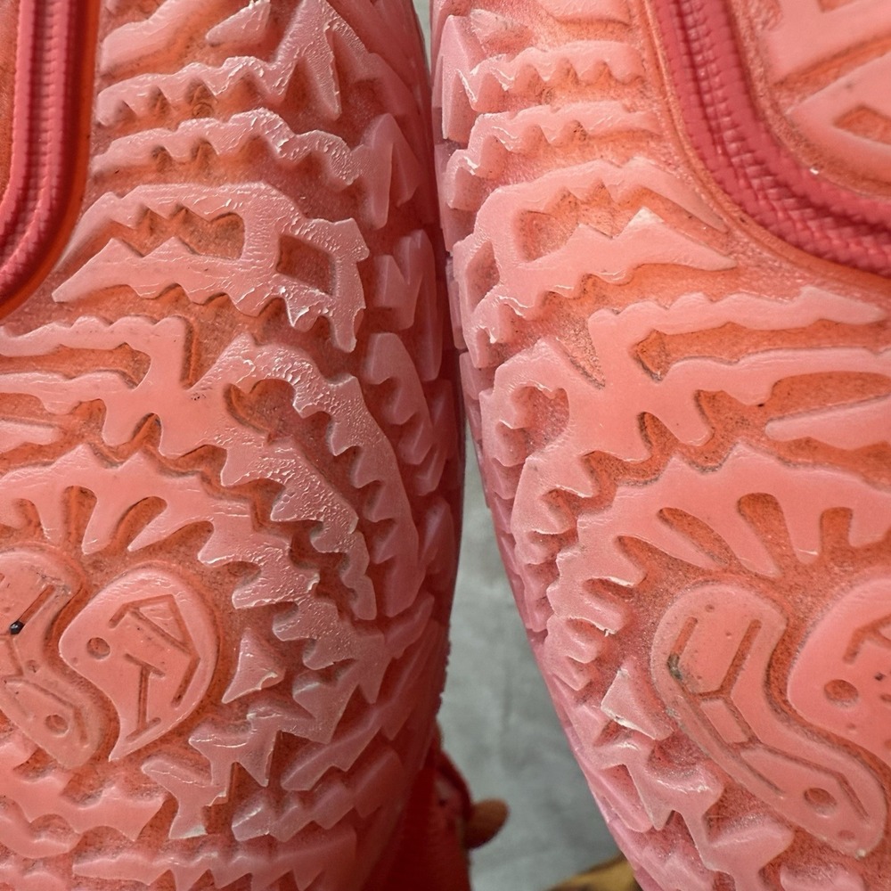 ANTA KAI 2 KYRIE IRVING Size 11 Mothers Day Red Authentic OG Sneaker Room Box - Picture 10 of 11